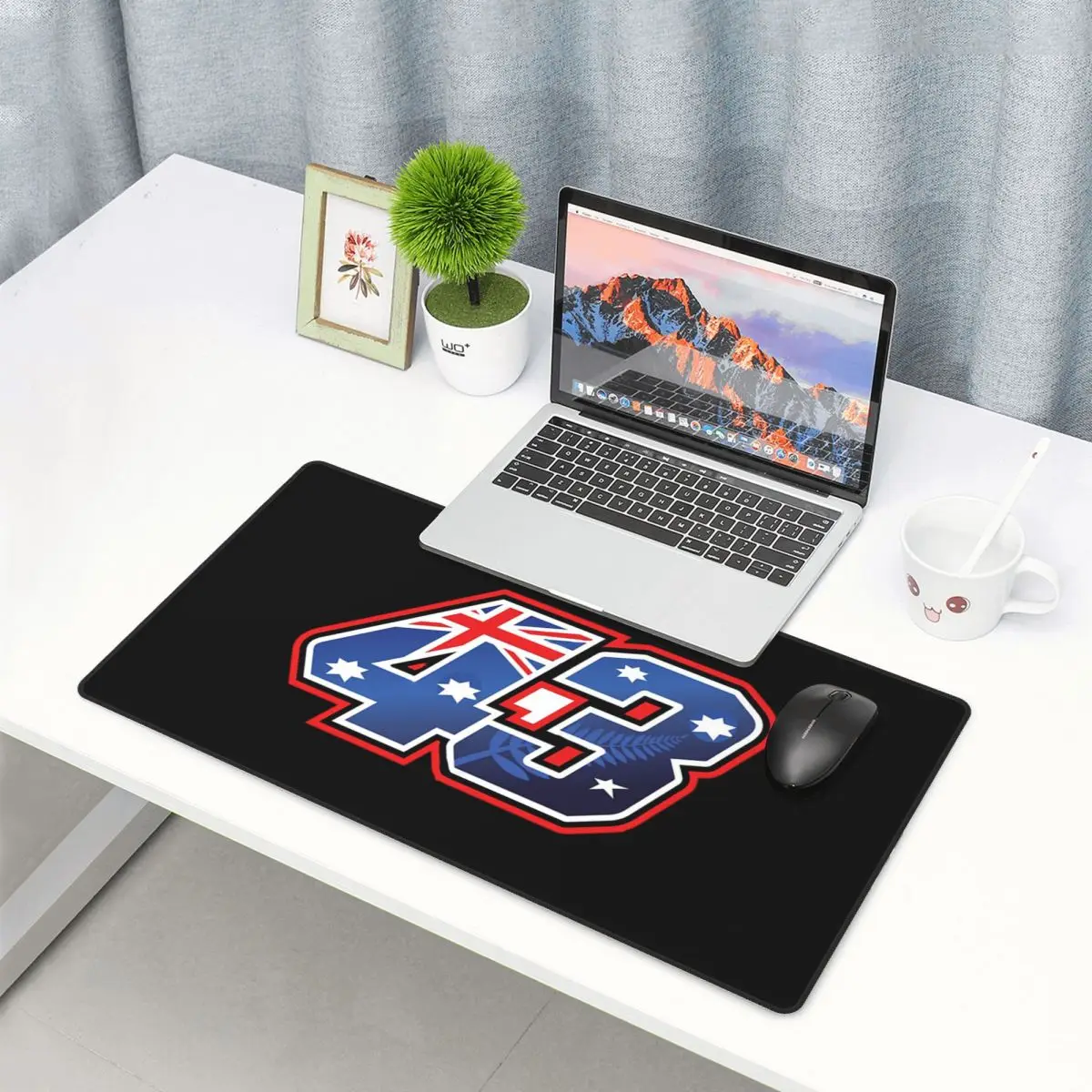 Gaming Keyboard Number Pad - لوحة ماوس كبيرة بتصميم جاك ميلر