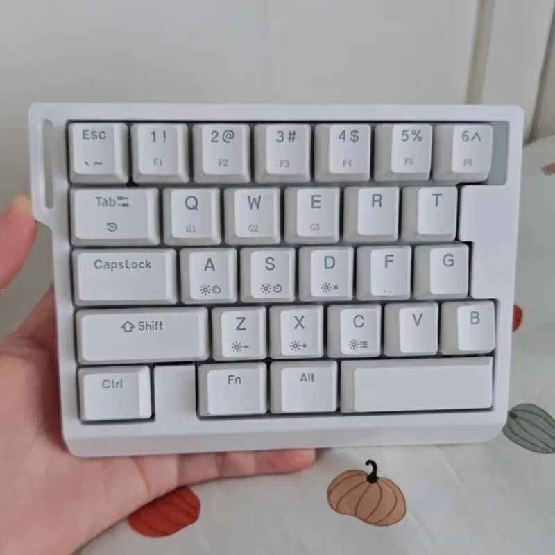 لوحة مفاتيح ألعاب ميكانيكية HE - مراجعة Gaming Keyboard Esports وسعره