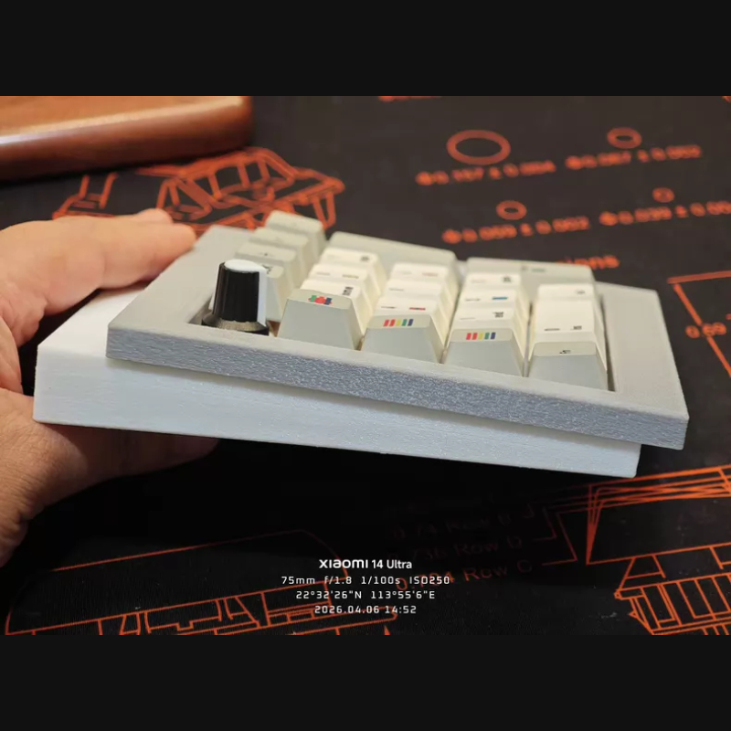 طقم لوحة مفاتيح رقمية مخصصة بو - مراجعة Gaming Keyboard Number Pad وسعره
