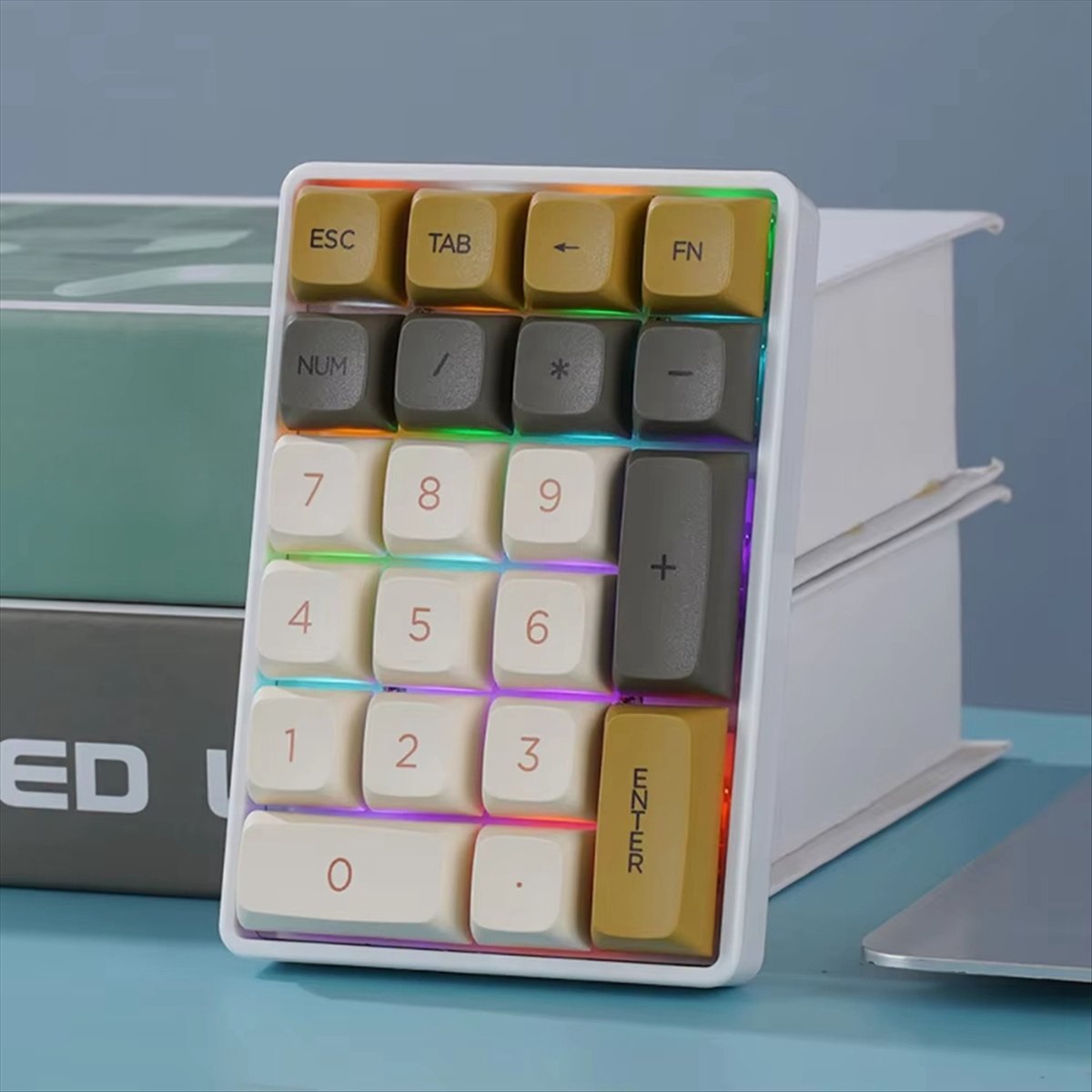 لوحة مفاتيح رقمية صغيرة N86R ب - مراجعة Gaming Keyboard Number Pad وسعره
