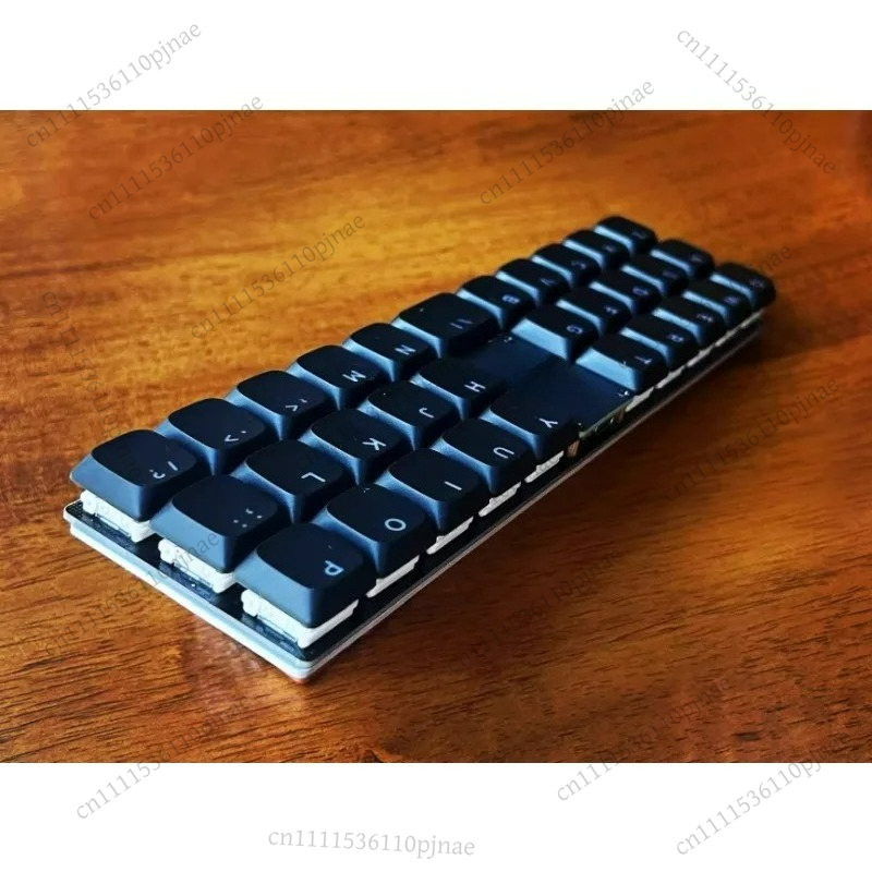 لوحة مفاتيح P31n/P30a منخفضة ا - مراجعة Gaming Keyboard Mini Mechanical وسعره