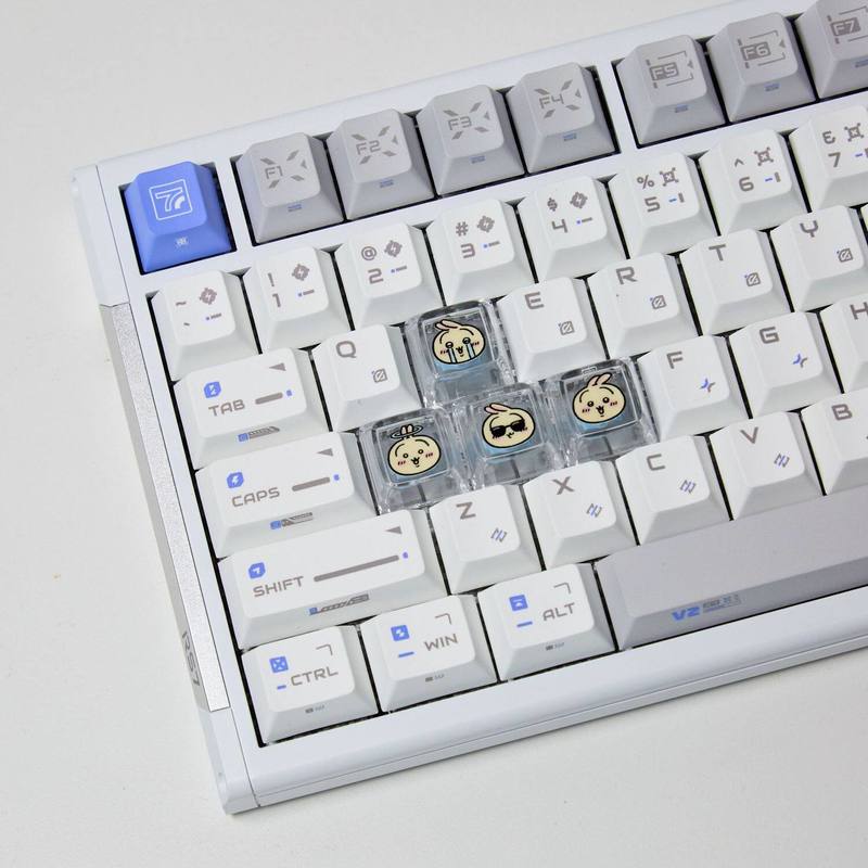 أغطية مفاتيح شفافة مصنوعة يدوي - مراجعة Gaming Keyboard Affordable وسعره