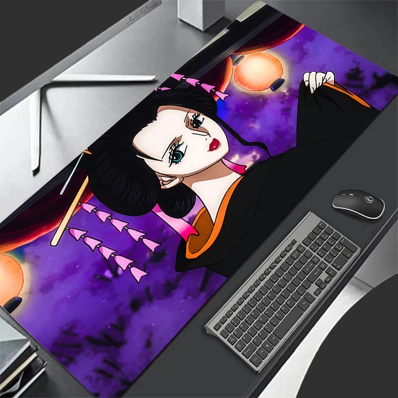 لوحة ماوس يابانية بتصميم فتاة  - مراجعة Gaming Keyboard Affordable وسعره